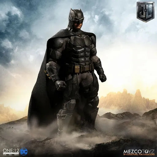 ONE:12 Collective - Justice League: Tactical Suit Batman 1/12 Action Figureㅤ – Mezco – ActionFigureBrasil
