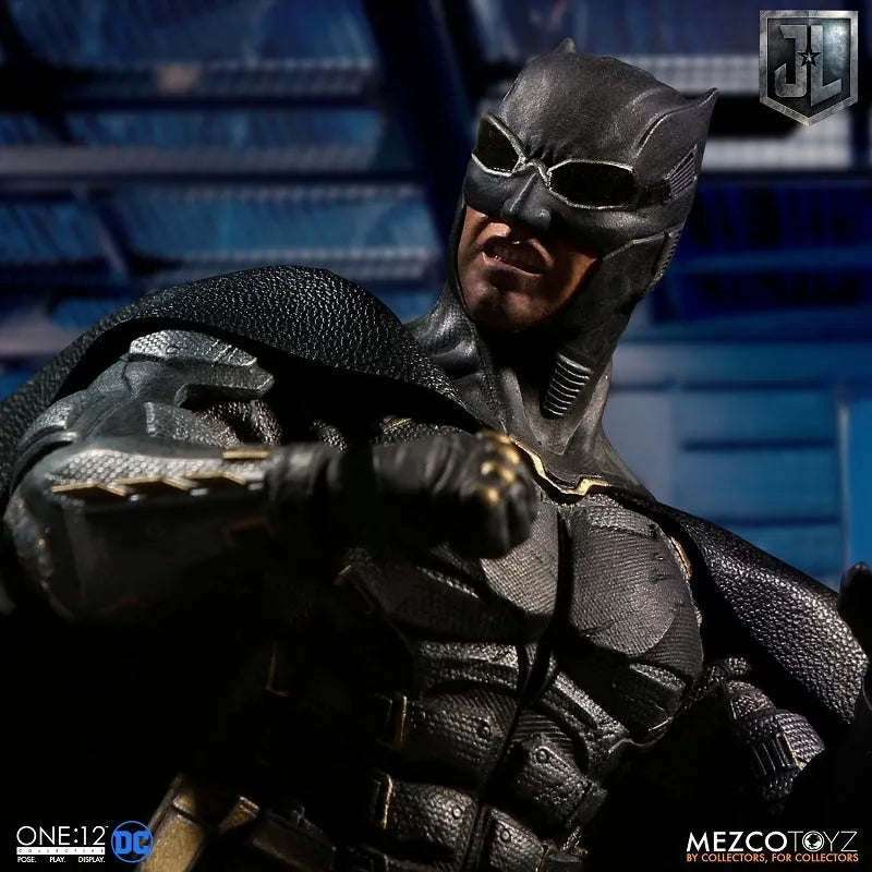 ONE:12 Collective - Justice League: Tactical Suit Batman 1/12 Action Figureㅤ – Mezco – ActionFigureBrasil