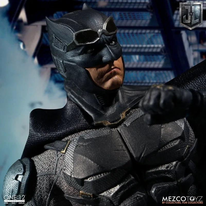 ONE:12 Collective - Justice League: Tactical Suit Batman 1/12 Action Figureㅤ – Mezco – ActionFigureBrasil