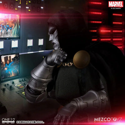 ONE:12 Collective / Marvel Comics: Dr. Doom 1/12 Action Figureㅤ – Mezco – ActionFigureBrasil — detalhe do produto