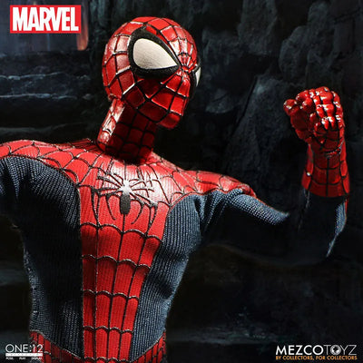 ONE:12 Collective - Marvel Universe: Spider-Man 1/12 Action Figureㅤ – Mezco – ActionFigureBrasil — ângulo diferente