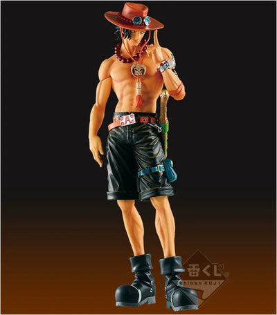 One Piece - Portgas D. Ace - Ichiban Kuji - Ichiban Kuji One Piece the Best Edition - Masterlise No.05ㅤ – Banpresto – ActionFigureBrasil — ângulo diferente