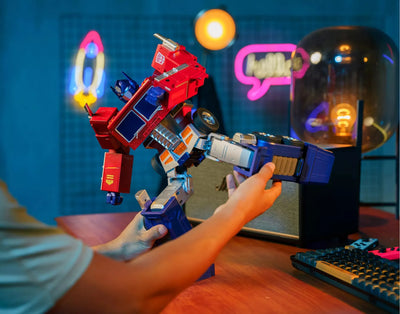 Optimus Prime G1 Elite Robot – Robosen – ActionFigure Brasil — detalhe do produto