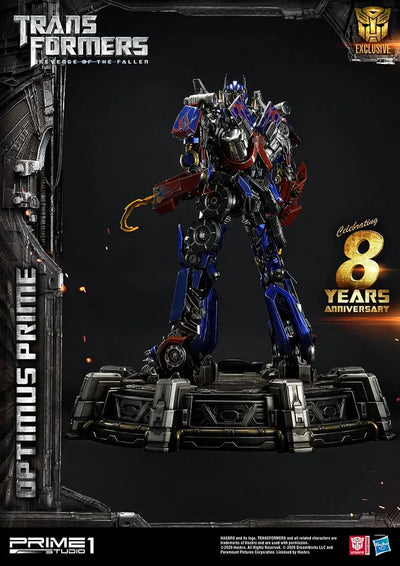 Optimus Prime - LIMITED EDITION: 200 (Exclusive) – Prime 1 Studio – ActionFigure Brasil — com base expositora