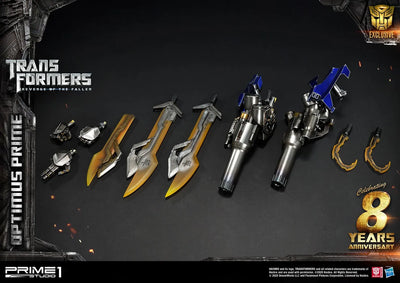 Optimus Prime - LIMITED EDITION: 200 (Exclusive) – Prime 1 Studio – ActionFigure Brasil — com base expositora