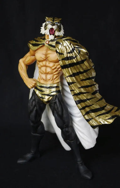 Overwhelming Sculpt Tiger Mask Real Figure Gold Paint Ver.ㅤ – Dive – ActionFigureBrasil — ângulo diferente
