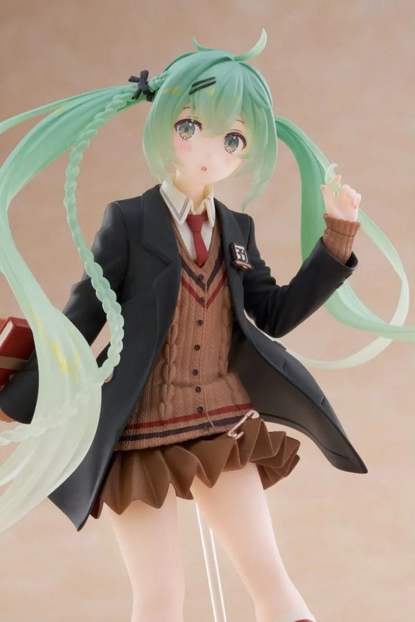 Piapro Characters - Hatsune Miku - Hatsune Miku Fashion Series - Preppy (Taito)ㅤ – Taito – ActionFigureBrasil