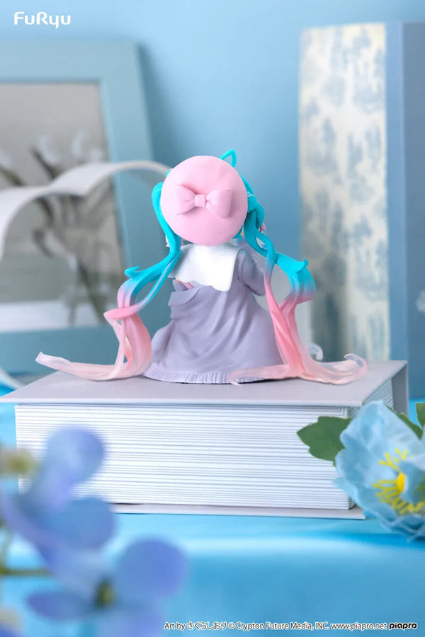 Piapro Characters - Hatsune Miku - Noodle Stopper Figure - Koisuru Sailor Fuku, Gray ver. (FuRyu)ㅤ – FuRyu – ActionFigureBrasil