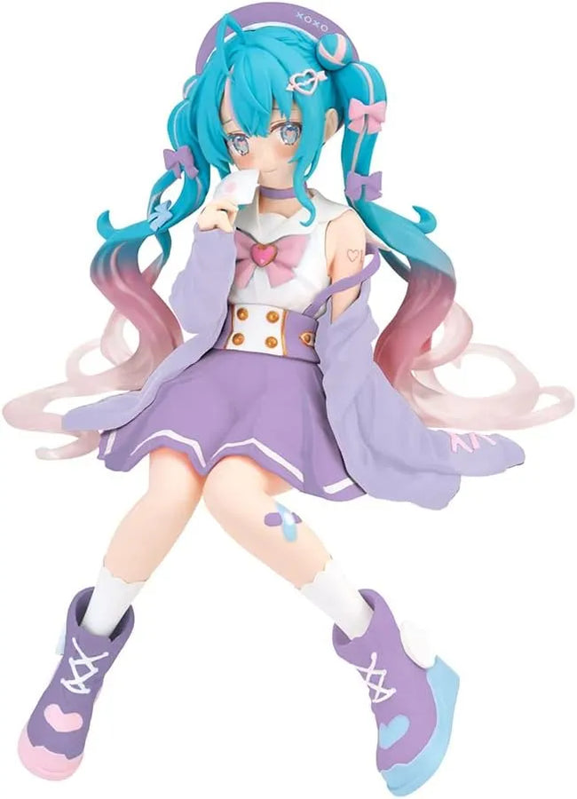 Piapro Characters - Hatsune Miku - Noodle Stopper Figure - Sailor Suit in Love Purple ver. (FuRyu)ㅤ – FuRyu – ActionFigureBrasil