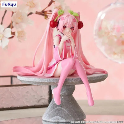 Piapro Characters - Hatsune Miku - Noodle Stopper Figure - Sakura, 2023 Ver. (FuRyu)ㅤ – FuRyu – ActionFigureBrasil