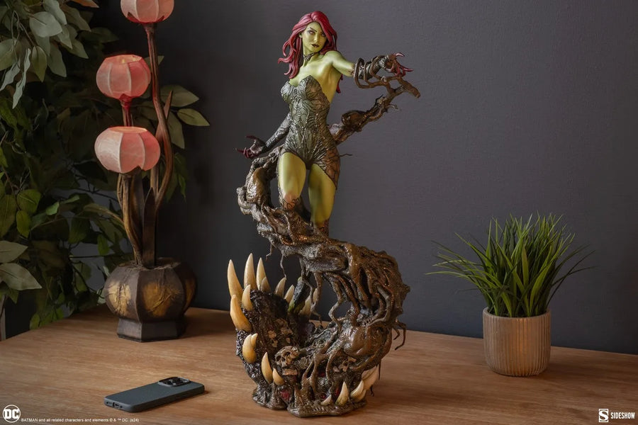 Poison Ivy: Deadly Nature (Green Variant) - LIMITED EDITION: 1000 (Variant) – Sideshow Collectibles – ActionFigure Brasil