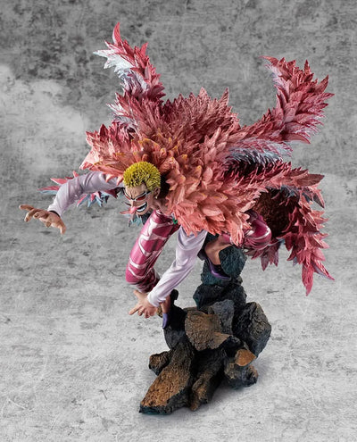 Portrait of Pirates “Heavenly Demon” Donquixote Doflamingo – MegaHouse – ActionFigure Brasil — iluminação de estúdio