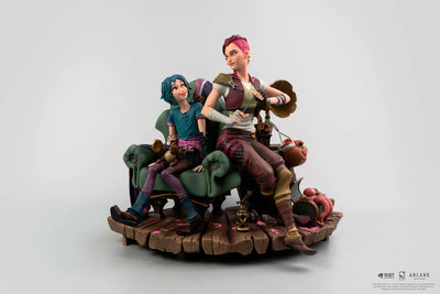 Powder & Vi - LIMITED EDITION: 2500 – PureArts – ActionFigure Brasil — iluminação de estúdio