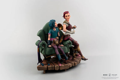 Powder & Vi - LIMITED EDITION: 2500 – PureArts – ActionFigure Brasil — ambientada