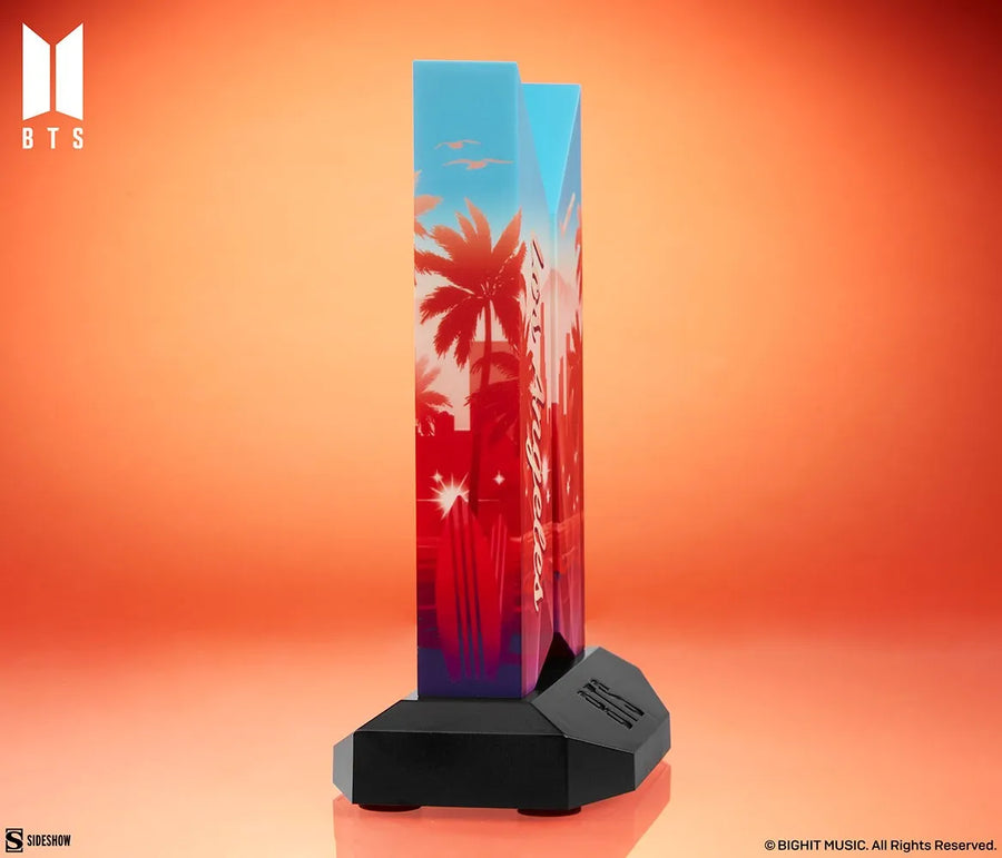 Premium BTS Logo: Los Angeles Edition - LIMITED EDITION (Los Angeles Edition) – Sideshow Collectibles – ActionFigure Brasil