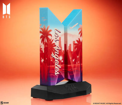 Premium BTS Logo: Los Angeles Edition - LIMITED EDITION (Los Angeles Edition) – Sideshow Collectibles – ActionFigure Brasil — ambientada