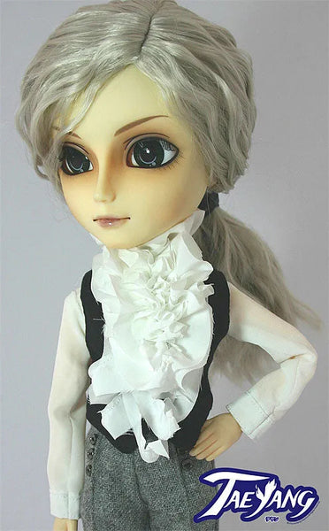 Pullip (Line) - TaeYang F-923 - Butler - 1/6 (Jun Planning)ㅤ – Jun Planning – ActionFigureBrasil — ângulo diferente