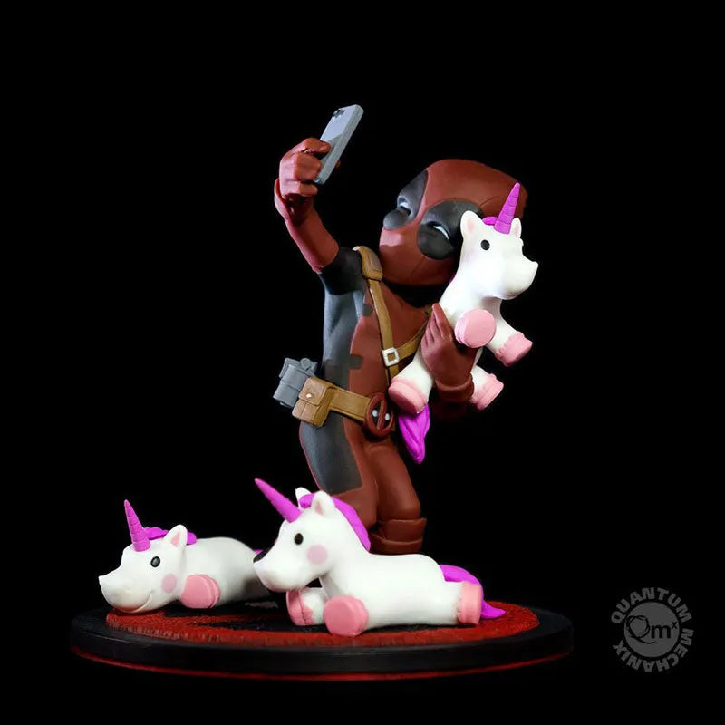 Q Pop - Marvel Comics: Deadpool PVC Figure Selfie verㅤ – Puella Magi Madoka Magica – ActionFigureBrasil