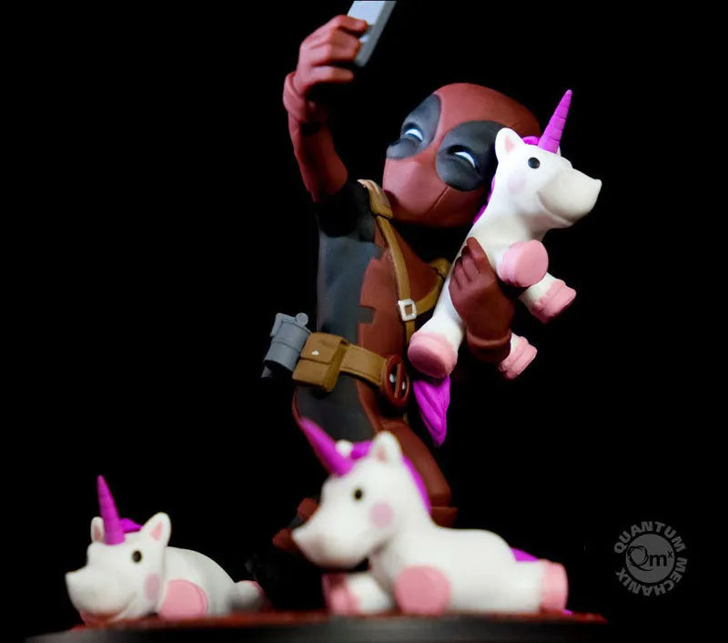 Q Pop - Marvel Comics: Deadpool PVC Figure Selfie verㅤ – Puella Magi Madoka Magica – ActionFigureBrasil