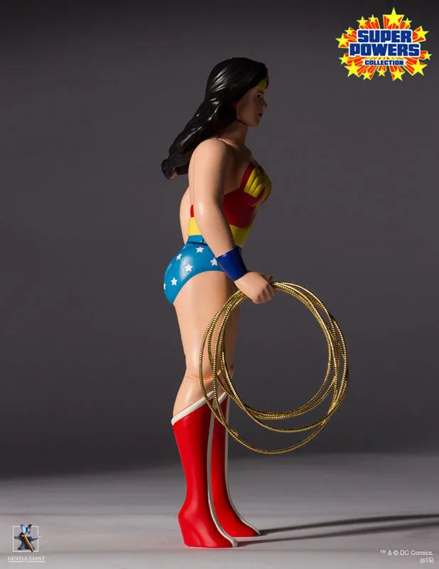 Retro Kenner 12 Inch Action Figure DC Comics Super Powers Collection Wonder Womanㅤ – Gentle Giant – ActionFigureBrasil