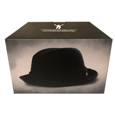 Rocky Fedora (XL) – Sly Stallone Shop – ActionFigure Brasil — com base expositora