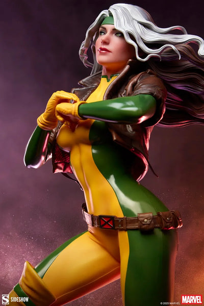 Rogue - LIMITED EDITION: 350 – Sideshow Collectibles – ActionFigure Brasil — com base expositora