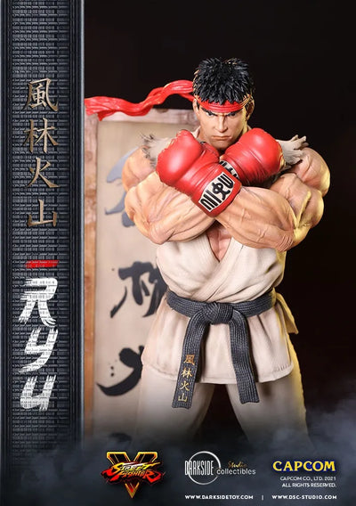 Ryu - LIMITED EDITION: 150 – DarkSide Collectibles Studio – ActionFigure Brasil — ângulo diferente