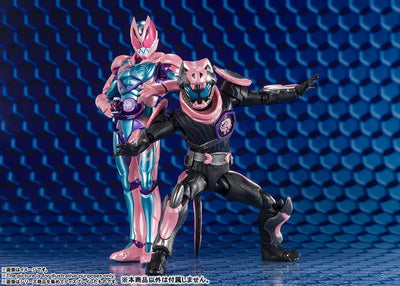 S.H.Figuarts Kamen Rider Revi Rex Genome (First Press) "Kamen Rider Revice"ㅤ – Bandai Spirits – ActionFigureBrasil — iluminação de estúdio
