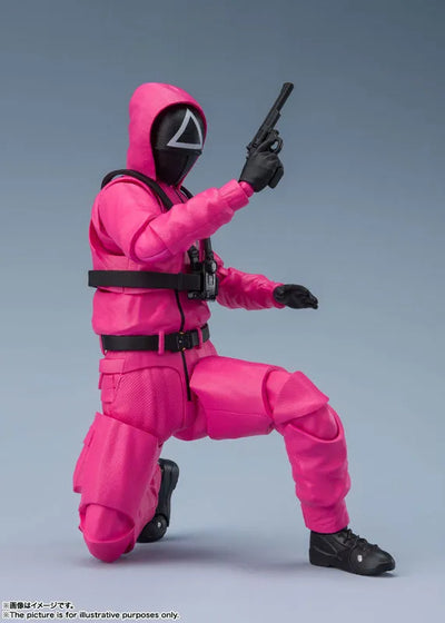 S.H.Figuarts Masked Soldier "Squid Game"ㅤ – Bandai Spirits – ActionFigureBrasil — ambientada