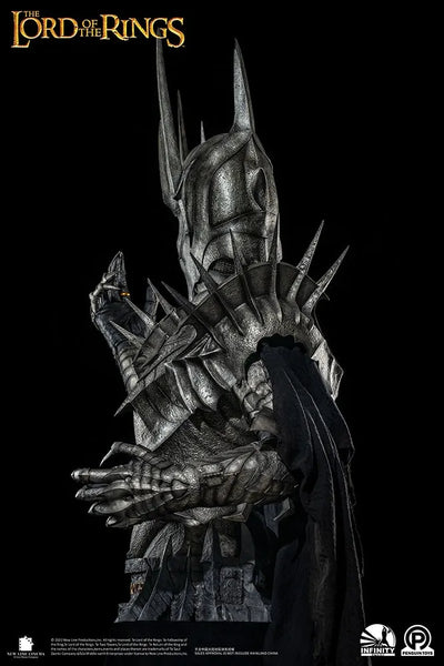 Sauron - LIMITED EDITION: 99 – Infinity Studio X Penguin Toys – ActionFigure Brasil — iluminação de estúdio