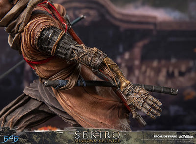 Sekiro - LIMITED EDITION – First 4 Figures – ActionFigure Brasil — ângulo diferente