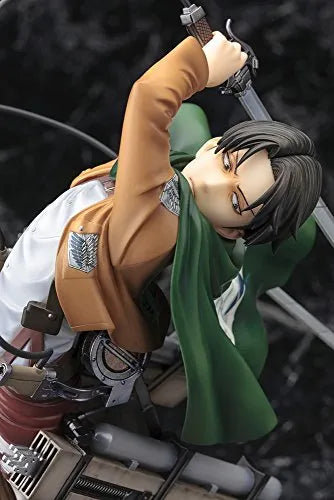 Shingeki no Kyojin - Levi - ARTFX J - 1/8 - Re-release (Kotobukiya)ㅤ – Kotobukiya – ActionFigureBrasil — ângulo diferente