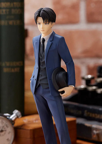 Shingeki no Kyojin The Final Season - Levi - Pop Up Parade - Suit Ver. (Good Smile Company)ㅤ – Good Smile Company – ActionFigureBrasil — ângulo diferente