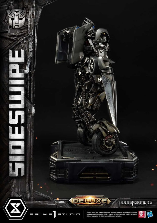 Sideswipe (Deluxe Bonus Version) Transformers: Dark of the Moon (Film) – Prime1Studio – ActionFigure Brasil
