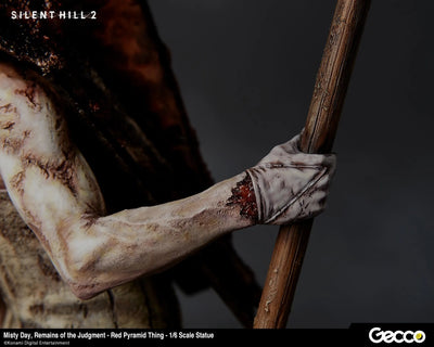 Silent Hill 2 - Red Pyramid Thing - Misty Day, Remains of the Judgment - 1/6 (Gecco, Mamegyorai)ㅤ – Gecco – ActionFigureBrasil — ângulo diferente