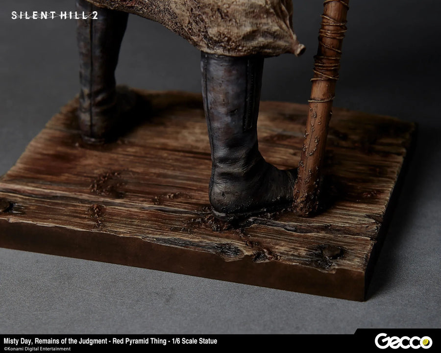 Silent Hill 2 - Red Pyramid Thing - Misty Day, Remains of the Judgment - 1/6 (Gecco, Mamegyorai)ㅤ – Gecco – ActionFigureBrasil