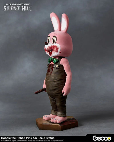 SILENT HILL x Dead by Daylight / Robbie the Rabbit Pink 1/6 Scale Statueㅤ – Gecco – ActionFigureBrasil — close