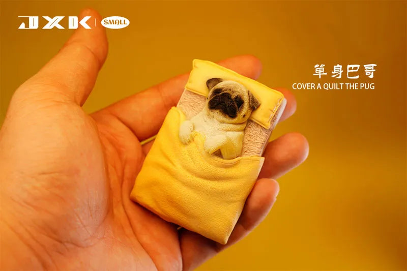Small Pug Sleeping in the Bed Bㅤ – JXK Studio – ActionFigureBrasil