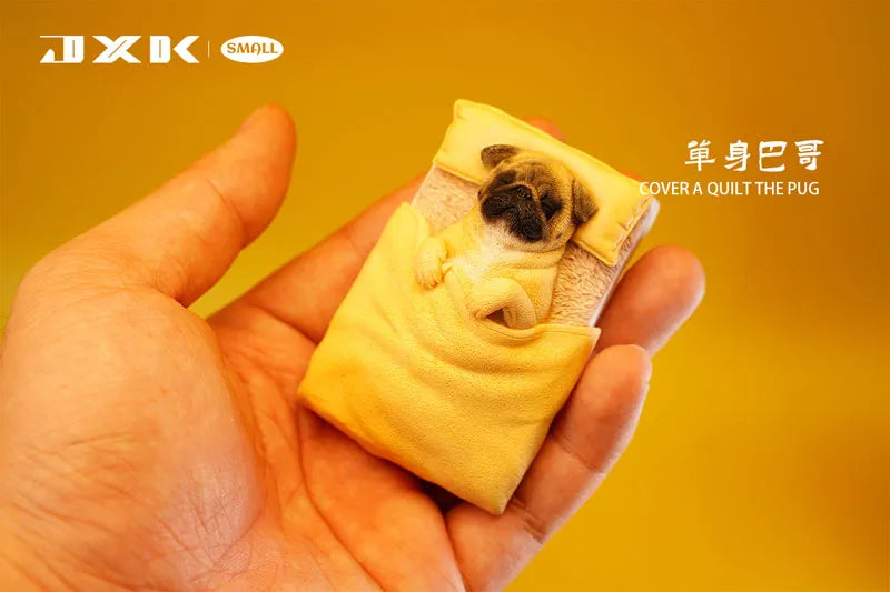 Small Pug Sleeping in the Bed Cㅤ – JXK Studio – ActionFigureBrasil