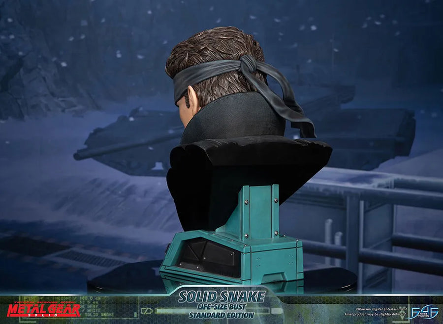 Solid Snake - LIMITED EDITION: 450 – First 4 Figures – ActionFigure Brasil