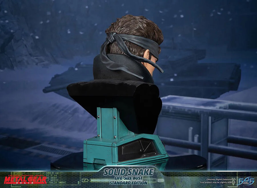 Solid Snake - LIMITED EDITION: 450 – First 4 Figures – ActionFigure Brasil