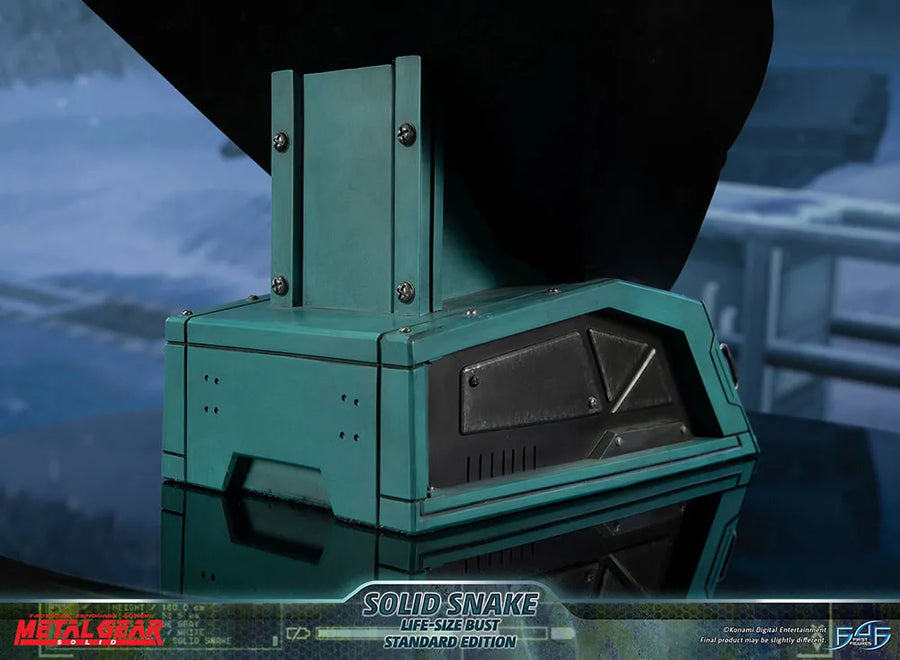 Solid Snake - LIMITED EDITION: 450 – First 4 Figures – ActionFigure Brasil