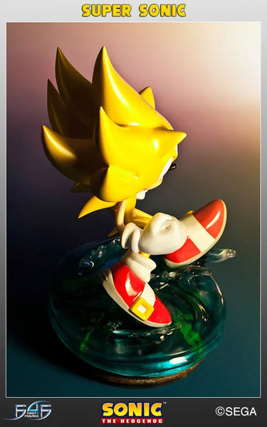 Sonic the Hedgehog - Modern Super Sonic Statueㅤ – First 4 Figures – ActionFigureBrasil — iluminação de estúdio