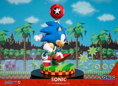 Sonic the Hedgehog - Sonic (First 4 Figures)ㅤ – First 4 Figures – ActionFigureBrasil — ângulo diferente
