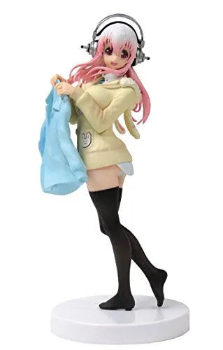 SoniComi (Super Sonico) - Sonico - Seikatsu Micchaku Shuzai Special Figure - Clothes Changing Time Ver.ㅤ – FuRyu – ActionFigureBrasil