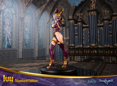 Soulcalibur II Ivy – First 4 Figures – ActionFigure Brasil — com base expositora