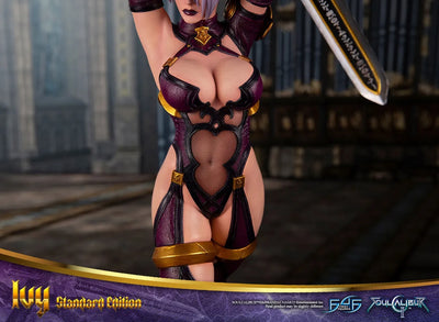 Soulcalibur II Ivy – First 4 Figures – ActionFigure Brasil — com base expositora