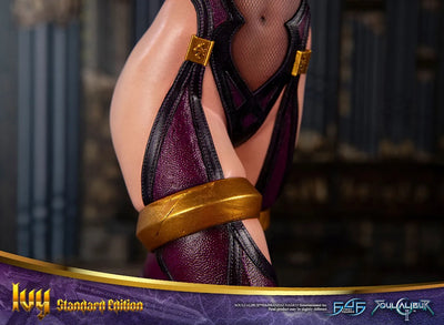 Soulcalibur II Ivy – First 4 Figures – ActionFigure Brasil — com base expositora