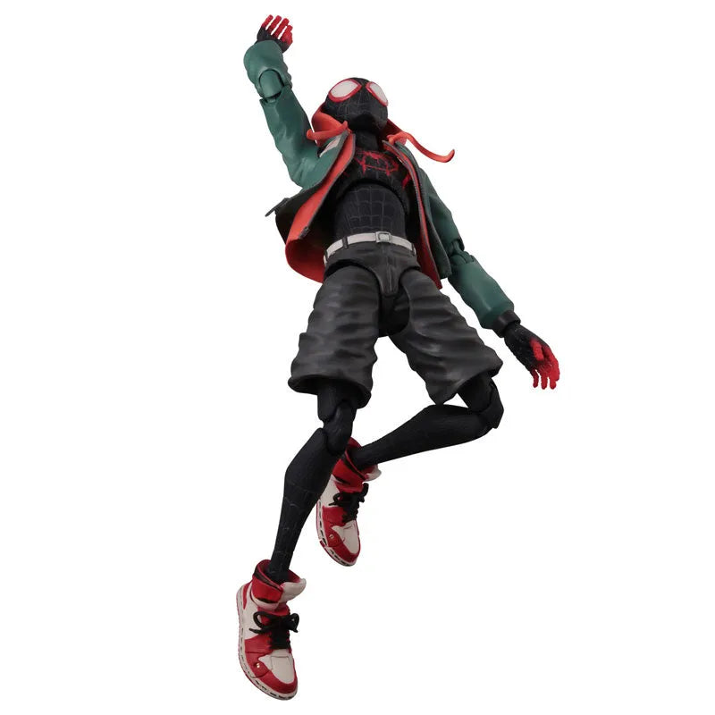 Spider-Man: Into the Spider-Verse - Miles Morales - Spider-Man - Miles Morales - SV-Action - December 2021 Re-release (Sentinel)ㅤ – Sentinel – ActionFigureBrasil