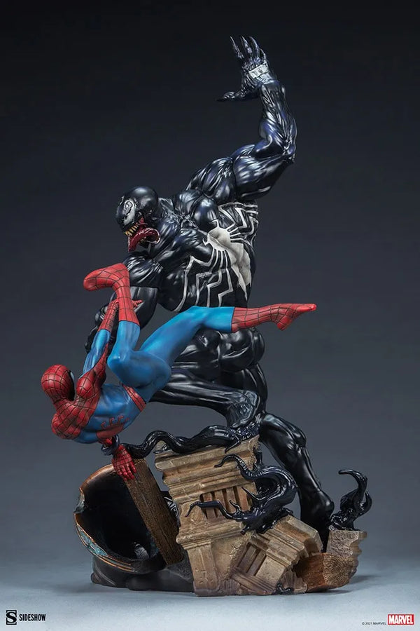 Spider-Man vs Venom - LIMITED EDITION: 3000 (Exclusive) – Sideshow Collectibles – ActionFigure Brasil